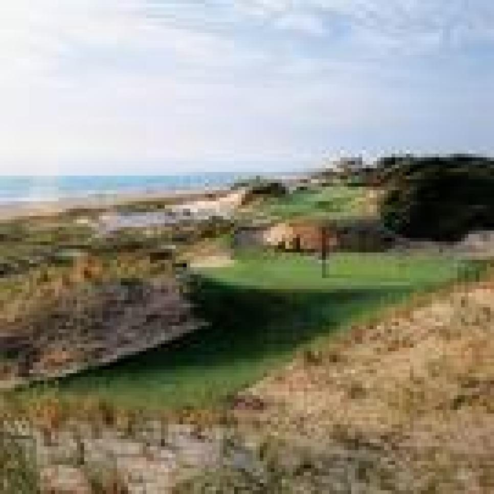 golf-courses-blogs-golf-real-estate-assets_c-2009-11-images-thumb-230x230-8301.jpg