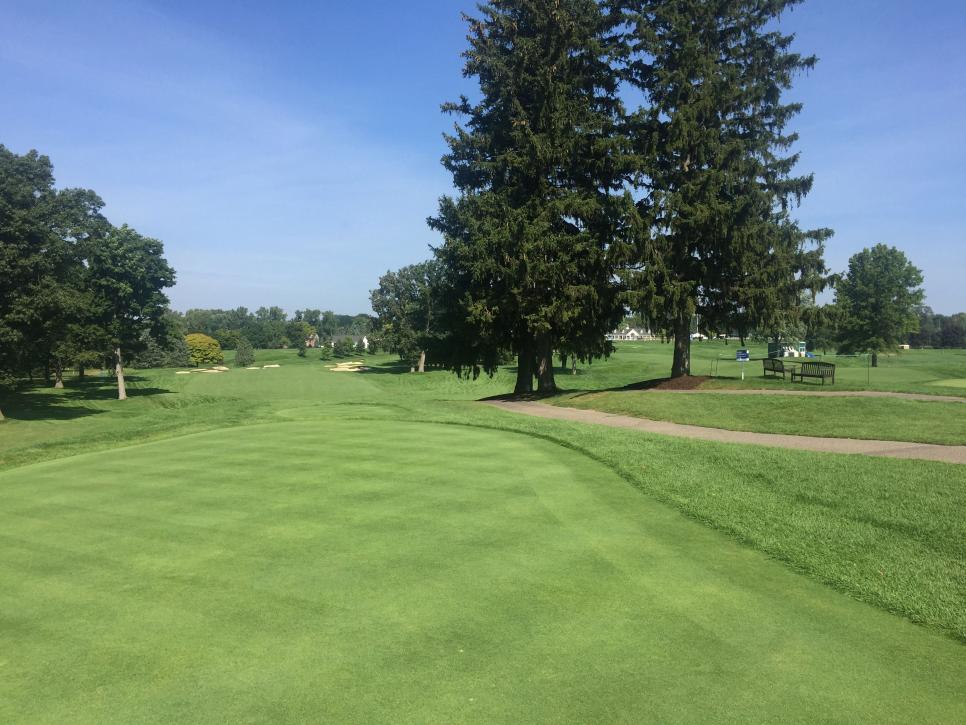 oakland-hills-18th-tee-middle-10th-view.jpg