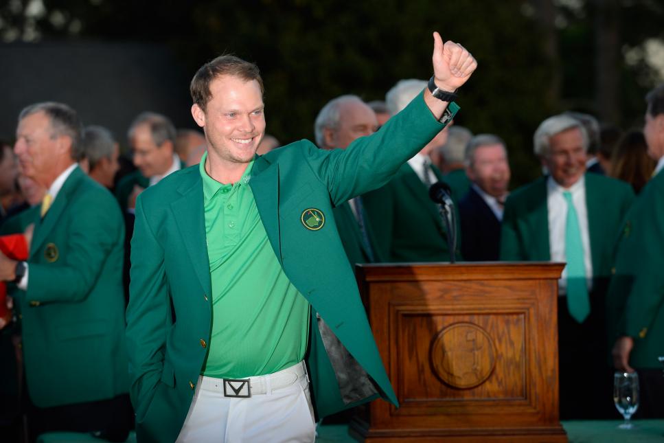 danny-willett-masters-preview-2016-sunday-green-jacket-thumbs-up.jpg