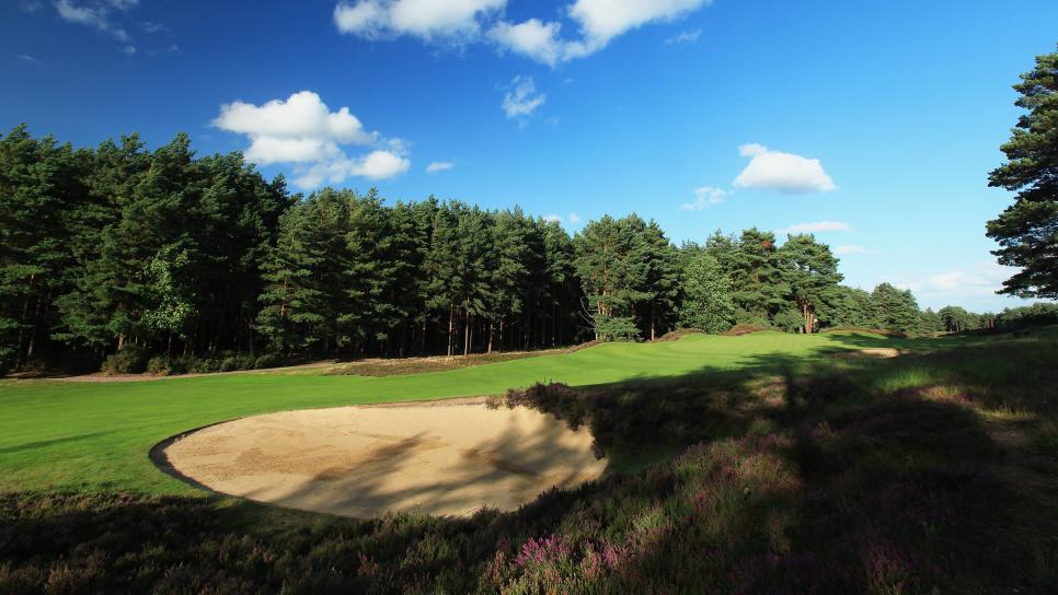 Sunningdale-Golf-Club-New-Course-hole-12-Surrey-England.jpeg