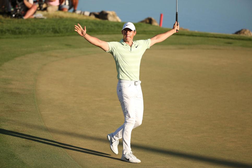 Rory McIlroy celebrates after sinking a birdie putt on the 18th green to win the Arnold Palmer Invitational on Sunday, March 18, 2018 at Bay Hill Club & Lodge in Orlando, Fla. (Stephen M. Dowell/Orlando Sentinel/TNS)