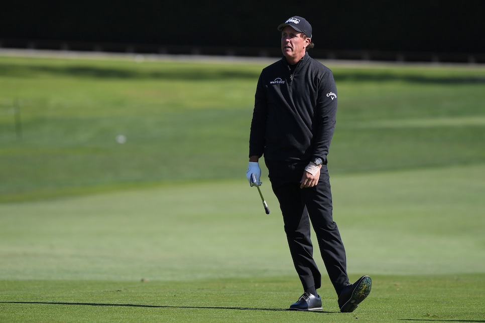 phil-mickelson-att-pebble-beach-2020-sunday.jpg