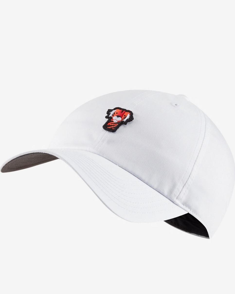 20200326 Tiger Woods Frank Golf Hat Nike.jpg