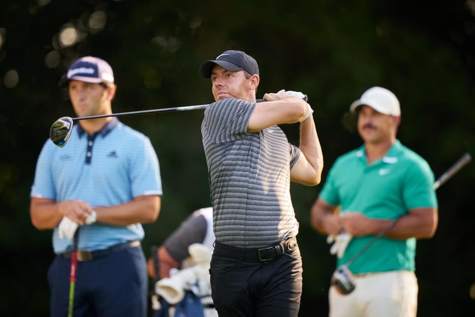 Mcilroy-Colonial-group-Friday.jpg