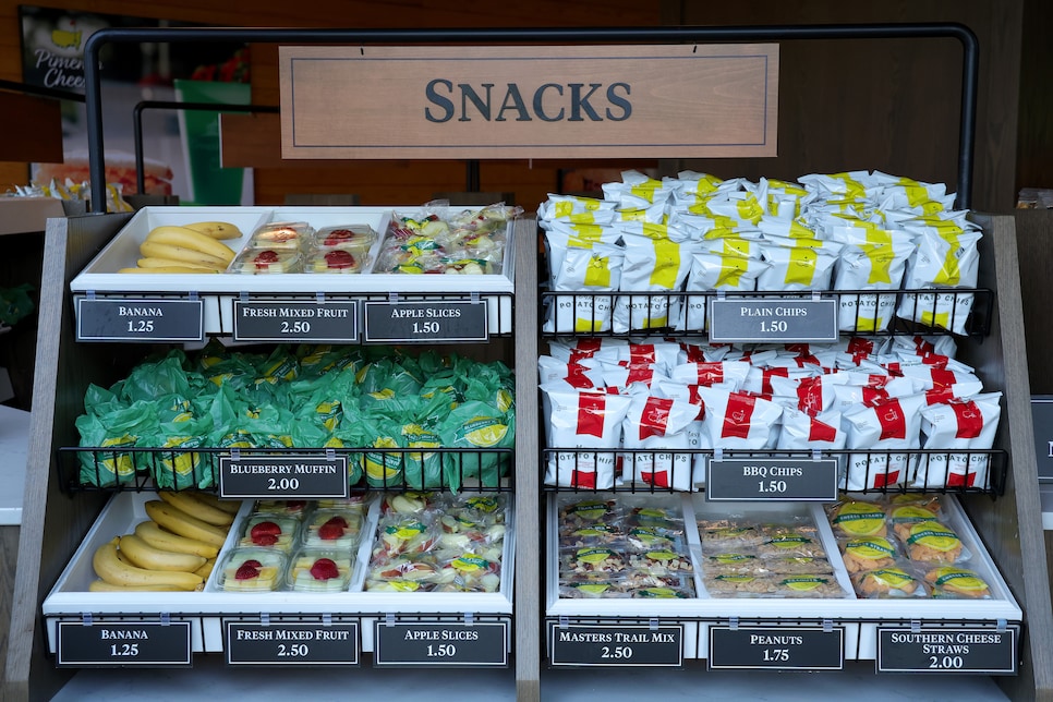 /content/dam/images/golfdigest/fullset/2021/250408-masters-snacks.jpg