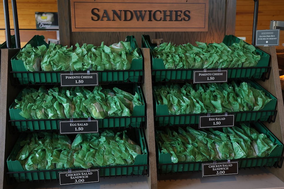 /content/dam/images/golfdigest/fullset/2021/250408-sandwiches.jpg