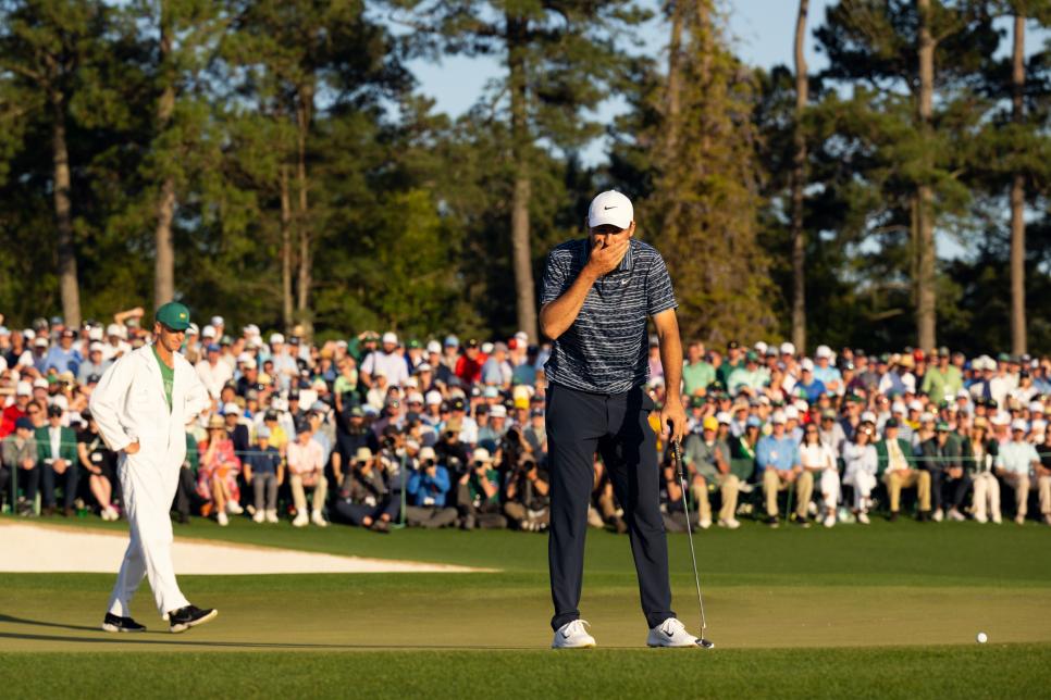 during the final round of the 2022 Masters Tournament held in Augusta, GA at Augusta National Golf Club on Sunday, April 10, 2022.