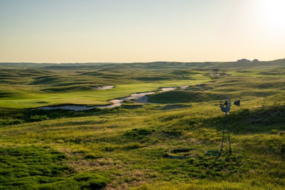 /content/dam/images/golfdigest/fullset/2023/1/GrayBull-Hole_10-Aerial-ES-DSC09600.jpg