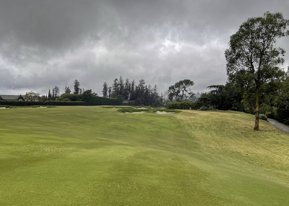 /content/dam/images/golfdigest/fullset/2023/1/LACC 13 fairway.jpg