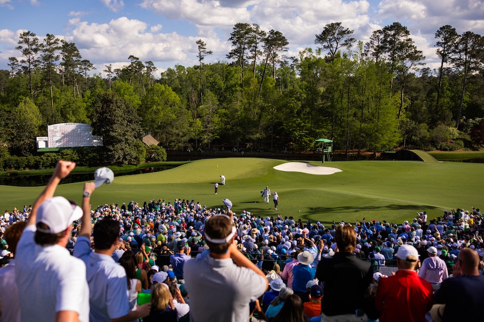 /content/dam/images/golfdigest/fullset/2023/250412-crowd.jpg
