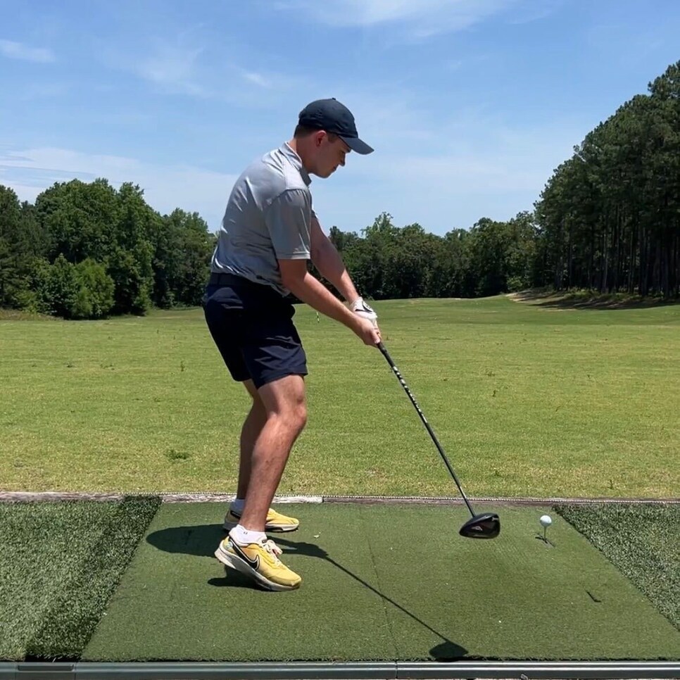 /content/dam/images/golfdigest/fullset/2024/7/Hooten-downswing.jpg