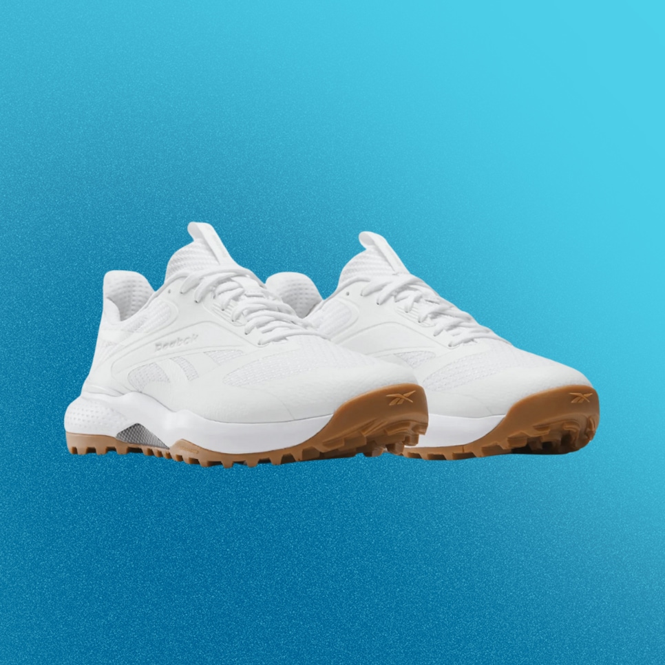 Nano_GolfShoes_Pair.png