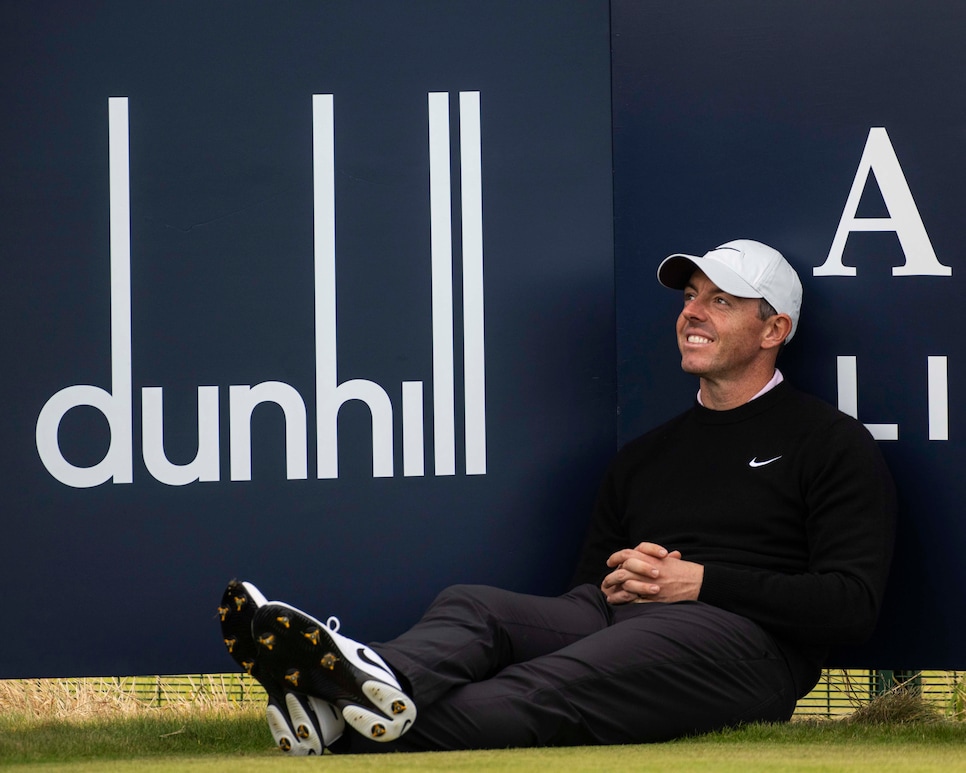 /content/dam/images/golfdigest/fullset/2025/4/GD1325_STYLE_DUNHILL_07.jpg