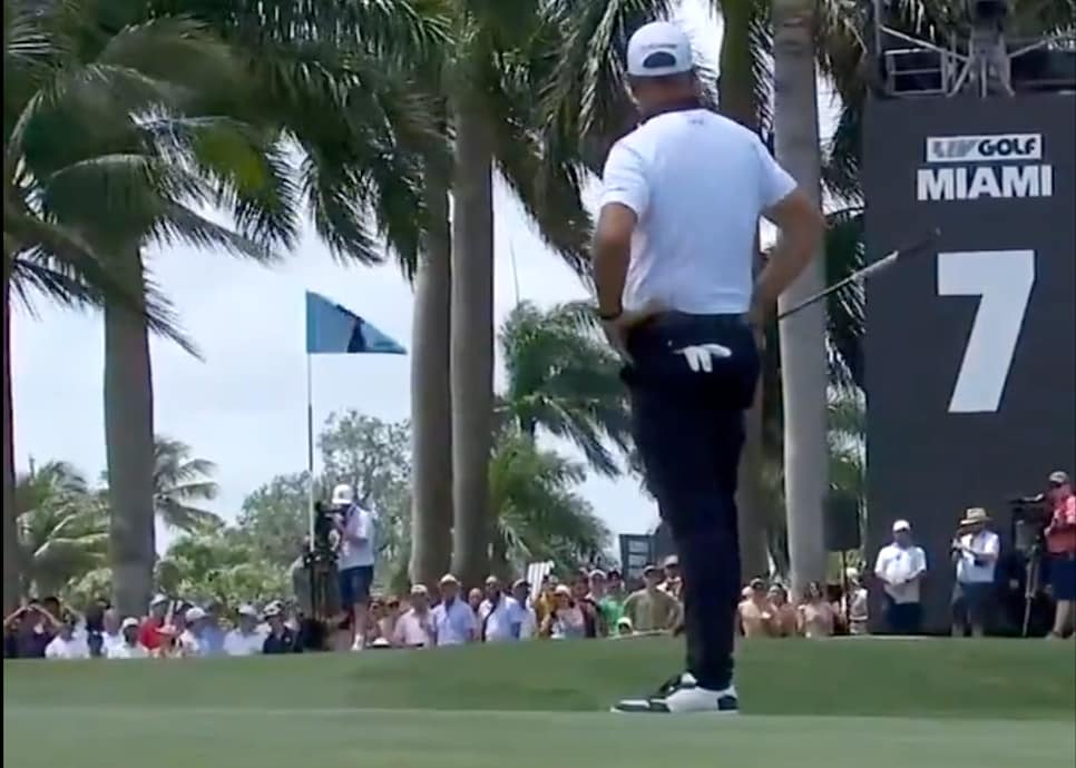 /content/dam/images/golfdigest/fullset/2025/4/phil.chip.liv.water.doral.2025.png