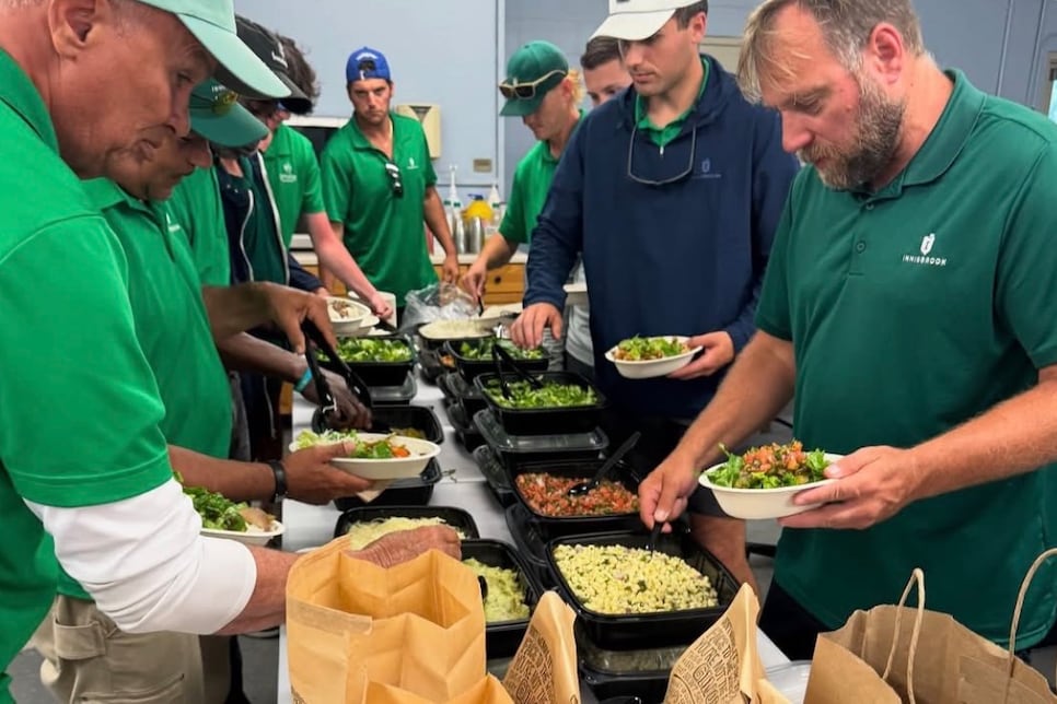 /content/dam/images/golfdigest/fullset/2025/hadwin-lunch.jpg