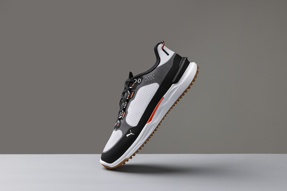 /content/dam/images/golfdigest/fullset/25SS_xGO_Puma_Footwear_Elevate-X_Studio_Family_Comp_White-Black-2_Kosman.jpg
