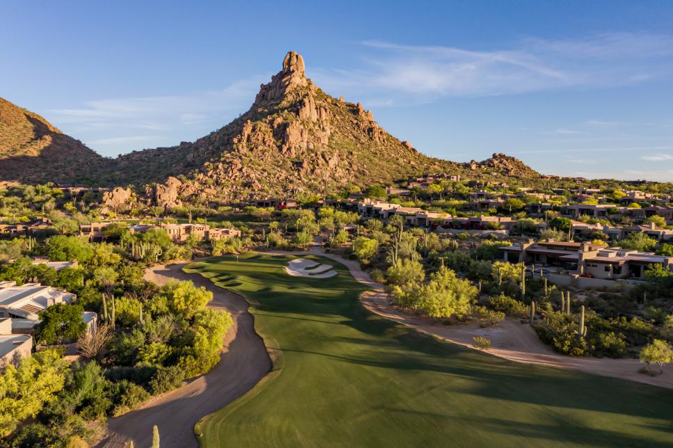 /content/dam/images/golfdigest/fullset/course-photos-for-places-to-play/Desert-Highlands-Frwy-371.jpg