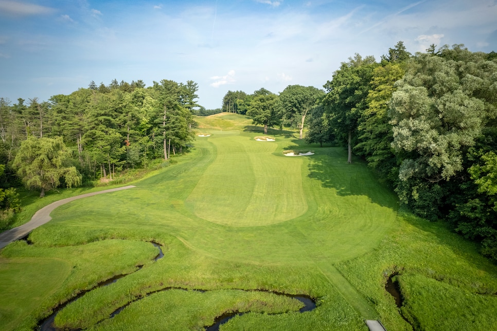 /content/dam/images/golfdigest/fullset/course-photos-for-places-to-play/Hamilton_Golf_Country_Club_Hole3_South.jpg