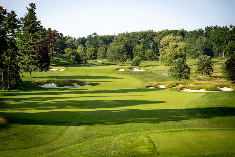 /content/dam/images/golfdigest/fullset/course-photos-for-places-to-play/Hamilton_Golf_Country_Club_Hole9_West.jpg