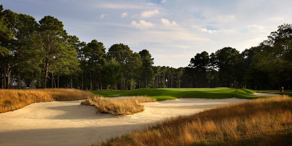 /content/dam/images/golfdigest/fullset/course-photos-for-places-to-play/Oyster_Harbors_Massachusetts_Hole_Three.jpeg