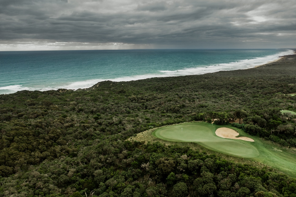 /content/dam/images/golfdigest/fullset/course-photos-for-places-to-play/TheNational_OldCourse_Hole8.jpg