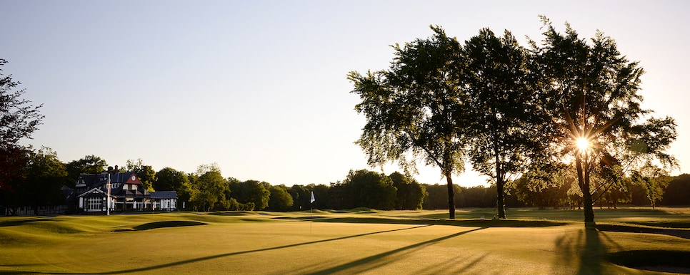 /content/dam/images/golfdigest/fullset/course-photos-for-places-to-play/Vineuil_Hole16_DSC_1423.jpg