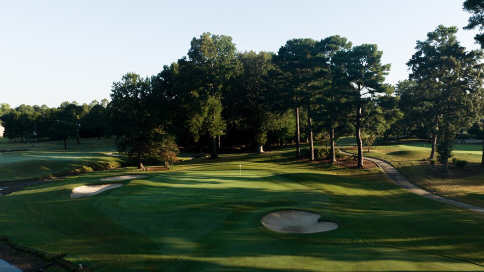 /content/dam/images/golfdigest/fullset/course-photos-for-places-to-play/Wilson-Country-Club-Green-7090.jpg
