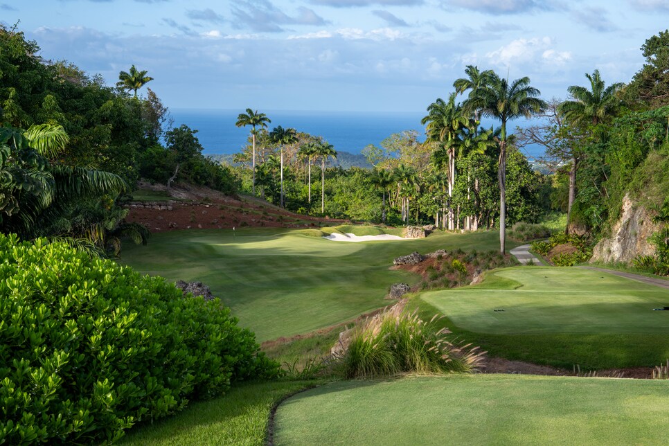 /content/dam/images/golfdigest/fullset/course-photos-for-places-to-play/apes-hill-barbados-hole-twelve.jpg