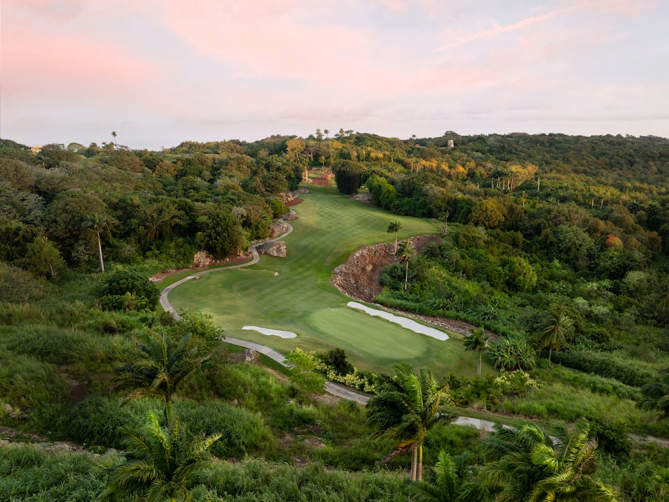 /content/dam/images/golfdigest/fullset/course-photos-for-places-to-play/apes-hill-barbados-thirteenth-hole.jpg