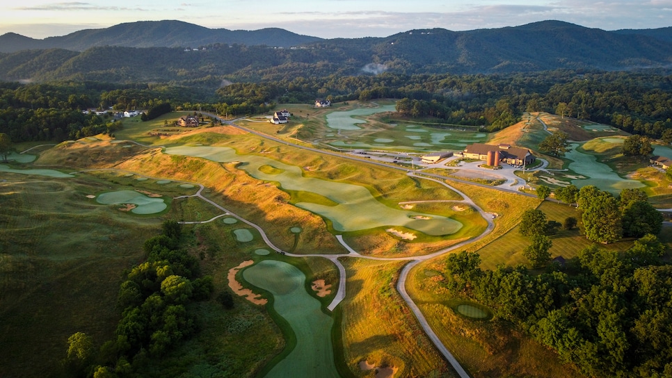 /content/dam/images/golfdigest/fullset/course-photos-for-places-to-play/ballyhack-ninth-hole-virginia.jpg