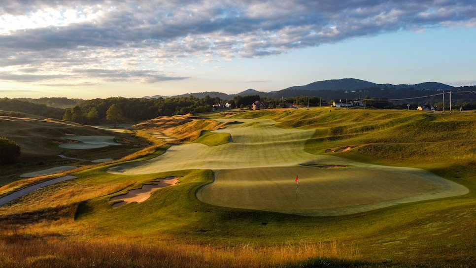 /content/dam/images/golfdigest/fullset/course-photos-for-places-to-play/ballyhack-virginia-ninth-hole.jpg