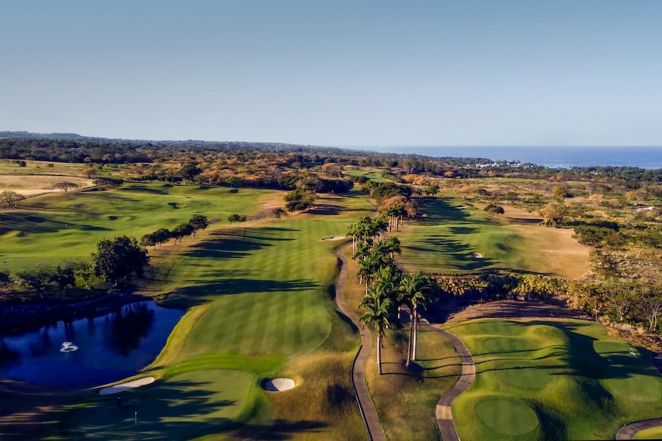 /content/dam/images/golfdigest/fullset/course-photos-for-places-to-play/barbados/royal-westmoreland-golf-country-club.jpg