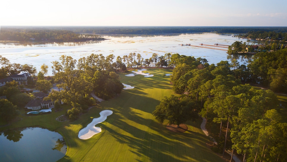 /content/dam/images/golfdigest/fullset/course-photos-for-places-to-play/berkeley-hall-south-south-carolina-21973-seventeen.jpg