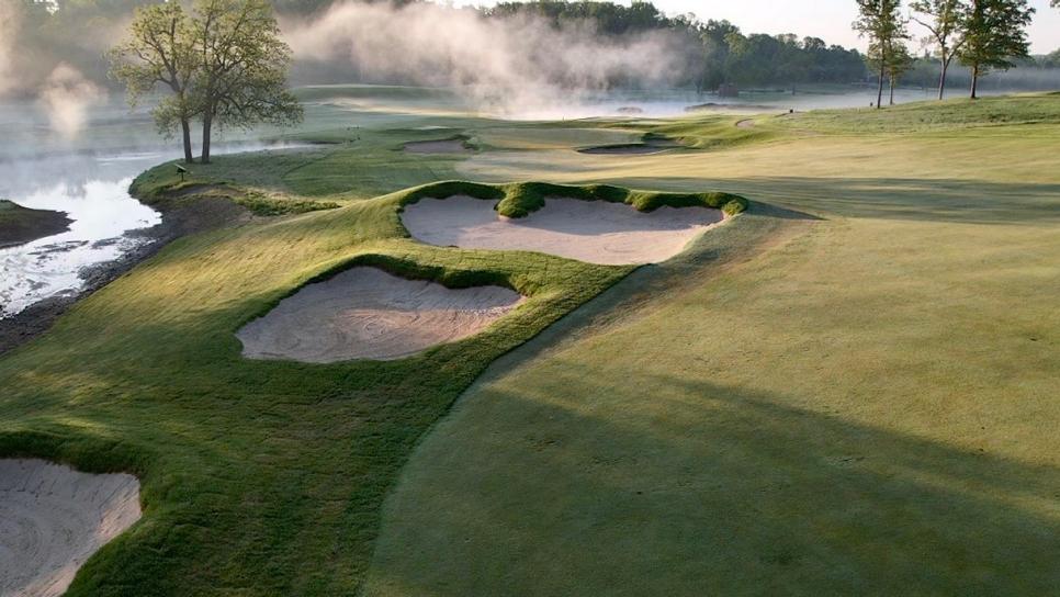 /content/dam/images/golfdigest/fullset/course-photos-for-places-to-play/cedar-rapids-country-club-iowa-tenth-2805.jpg
