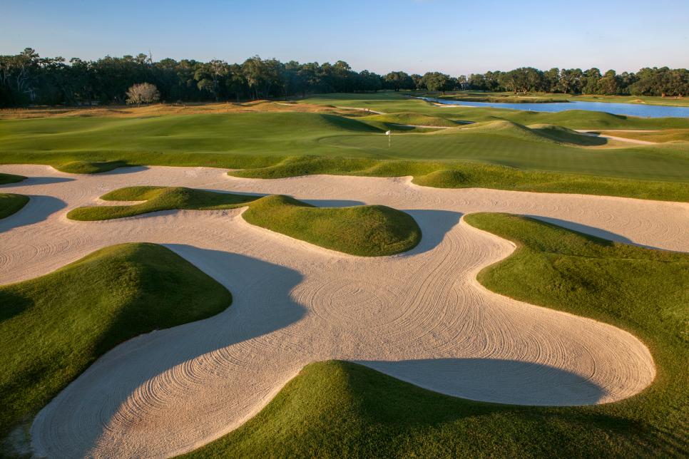 /content/dam/images/golfdigest/fullset/course-photos-for-places-to-play/colletonriver-dye-south-carolina-51640.jpeg