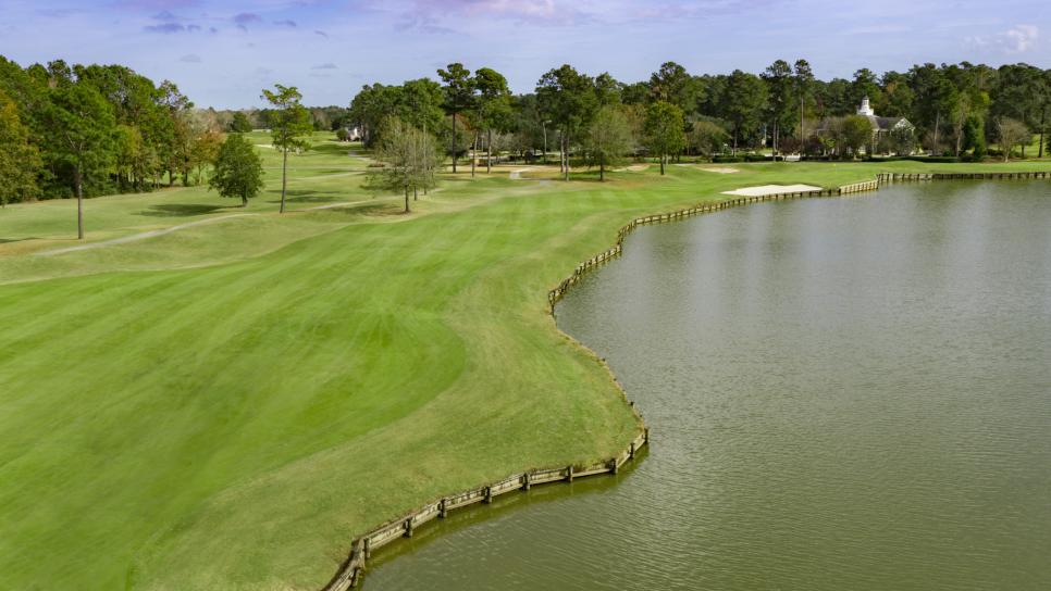 long-bay-club-eighteenth-hole-12878