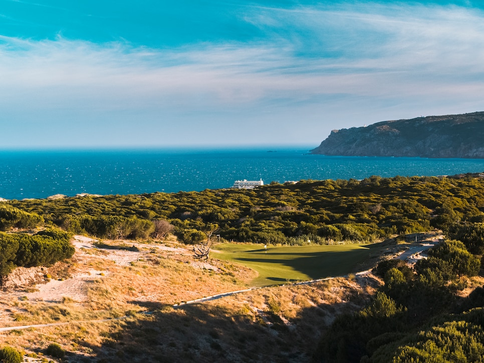 /content/dam/images/golfdigest/fullset/course-photos-for-places-to-play/oitavosdunes-portugal-jacobsjöman.jpg