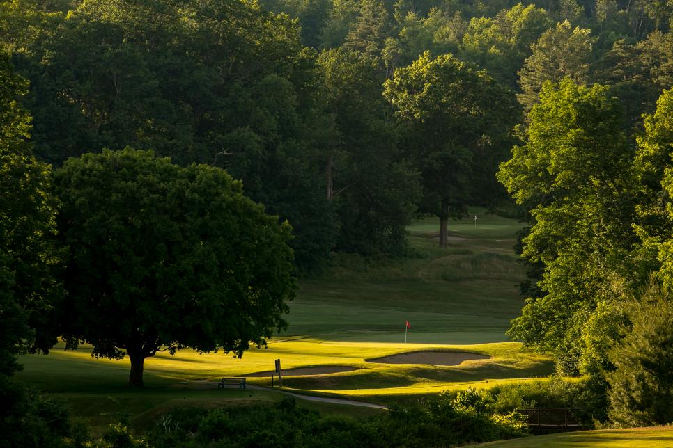 /content/dam/images/golfdigest/fullset/course-photos-for-places-to-play/rutland-country-club-vt-11680.jpg