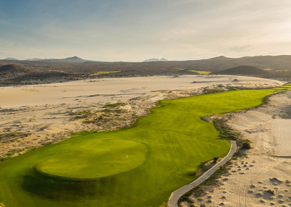 /content/dam/images/golfdigest/fullset/course-photos-for-places-to-play/solmargolf-rancho-san-lucas-mexico.jpg