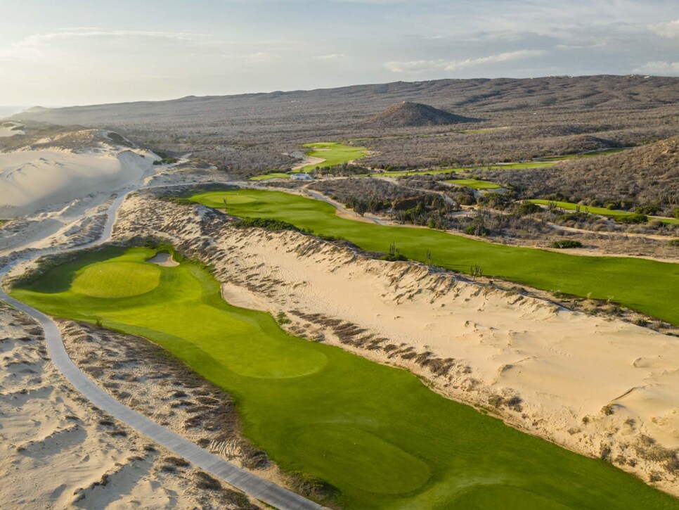 /content/dam/images/golfdigest/fullset/course-photos-for-places-to-play/solmargolflinks-mexico.jpg