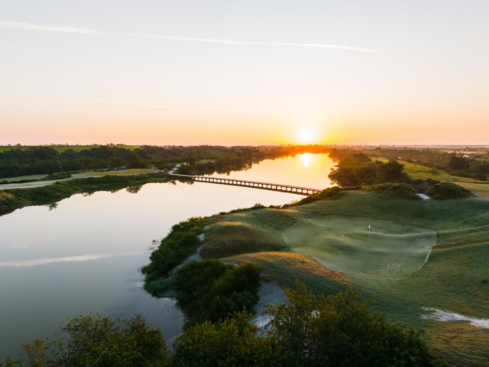 /content/dam/images/golfdigest/fullset/course-photos-for-places-to-play/streamsong-chain-eleventh.jpg