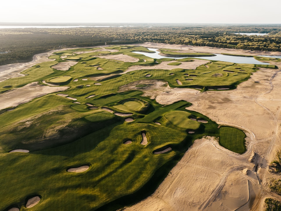 /content/dam/images/golfdigest/fullset/course-photos-for-places-to-play/the-lido-sand-valley-wisconsin-54421.jpg