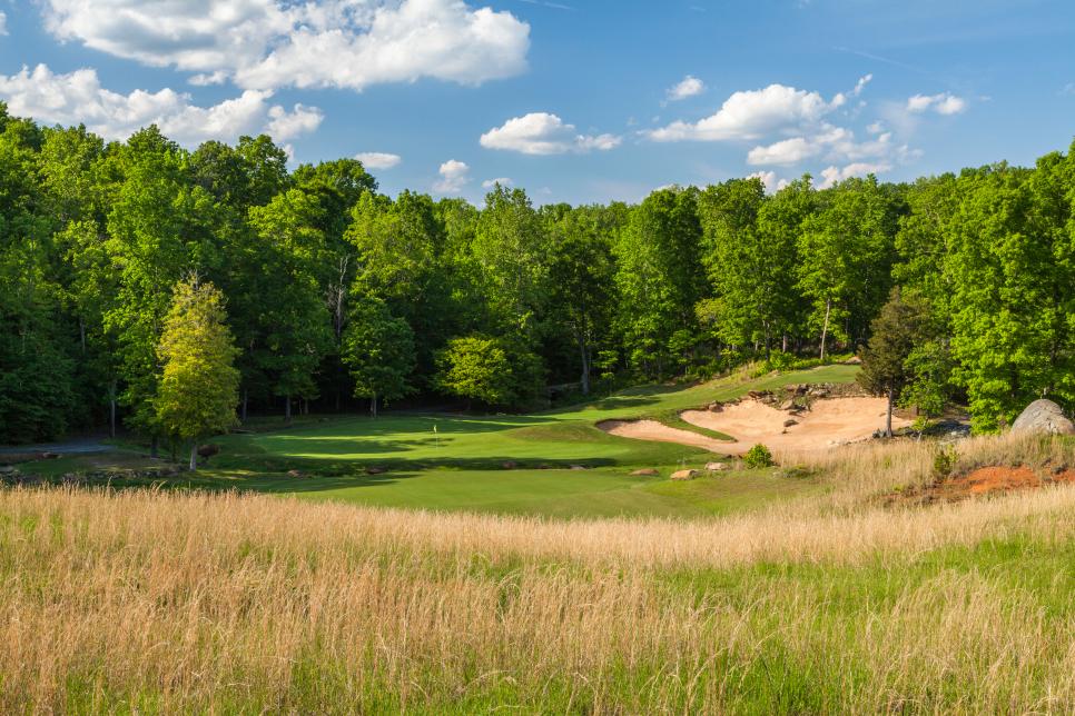 /content/dam/images/golfdigest/fullset/course-photos-for-places-to-play/tot-hill-farm-north-carolina-third-hole-18952-brian-oar.jpg