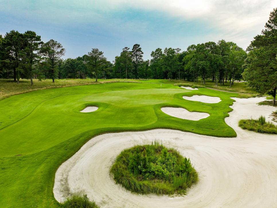 /content/dam/images/golfdigest/fullset/course-photos-for-places-to-play/whispering-pines-texas-eight-20925.jpg