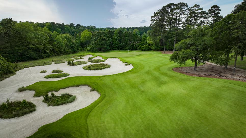 /content/dam/images/golfdigest/fullset/course-photos-for-places-to-play/whispering-pines-texas-first-20925.jpg