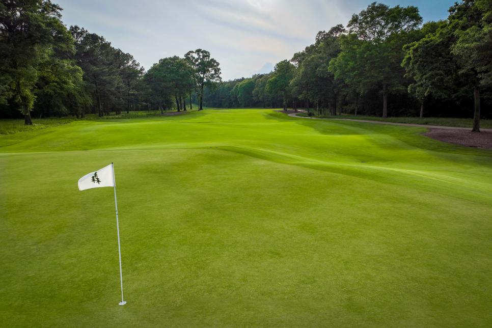 /content/dam/images/golfdigest/fullset/course-photos-for-places-to-play/whispering-pines-texas-fourth-20925.jpg