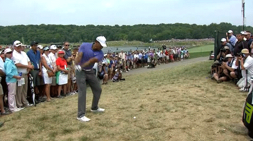 /content/dam/images/golfdigest/unsized/2015/07/20/55ad7a3cb01eefe207f6f2e9_blogs-the-loop-rcovery-tiger-pga-518.gif