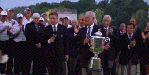 /content/dam/images/golfdigest/unsized/2015/07/20/55ad7a85add713143b42aa4c_blogs-the-loop-assets_c-2014-08-gif-rory-catch-518-thumb-518x263-137386.gif