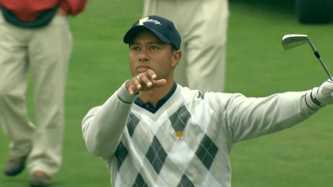 Tiger Woods' Epic Club Twirl from the 2009 Presidents Cup