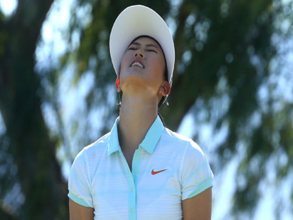 /content/dam/images/golfdigest/fullset/2015/07/20/55ad7225b01eefe207f68b95_blogs-the-loop-assets_c-2014-04-blog-michelle-wie-visor-0408-thumb-518x318-132237.jpg